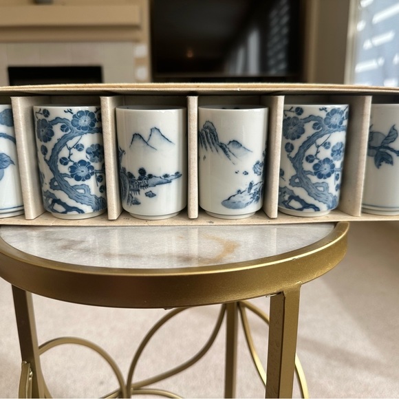 Set of 6 Blue and White Ceramic Sake Drinkware in original box(New) - Picture 2 of 9